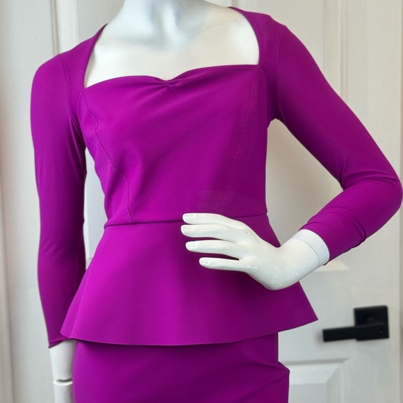 Chiara Boni Elegant Fitted Formal Ingalee Square-Neck Peplum Dress Size 38. H9 - Picture 4 of 16